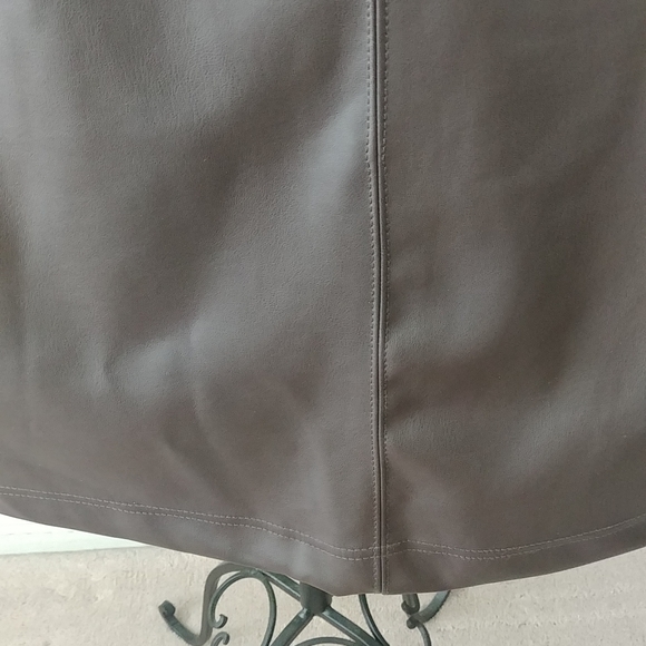 NWT "RD style" dress, size "L" 100% Polyurethine - Picture 2 of 12